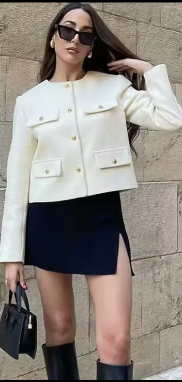 Lilly – Kurzjacke mit langen Ärmeln