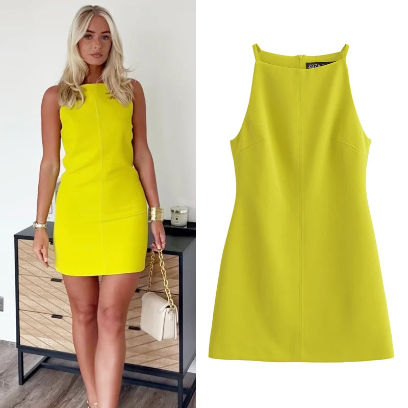 Ärmelloses, figurbetontes Minikleid „Viola“ 